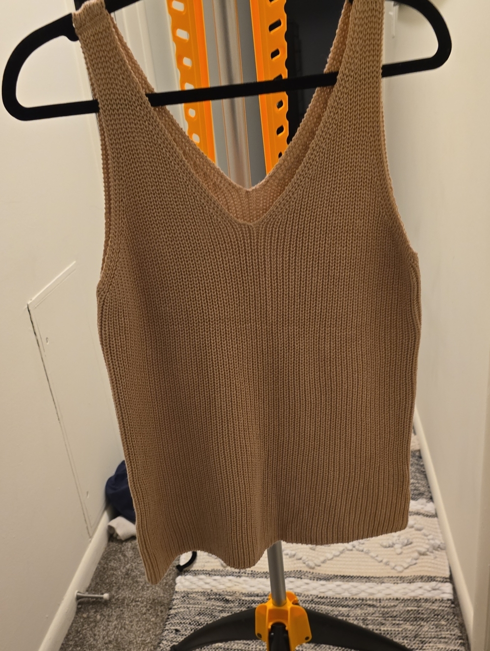 V-Neck Knit Tank Top - Tan